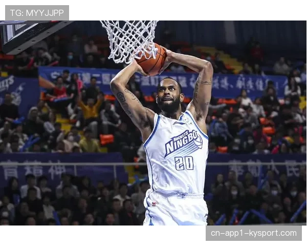 多支季后赛球队开始封闭训练,战术保密工作升级